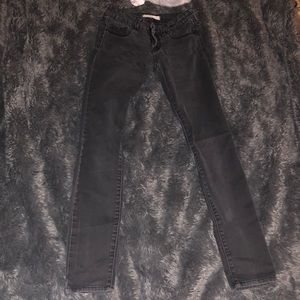 Low Rise Bullhead Black Jeans
